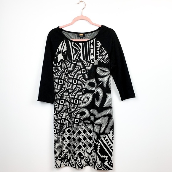 Lori Michael’s Form Fitting Black & White Dress - Picture 1 of 10